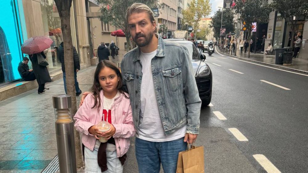 Caner Erkin'in kızı Mihran Ela ile alışveriş turu