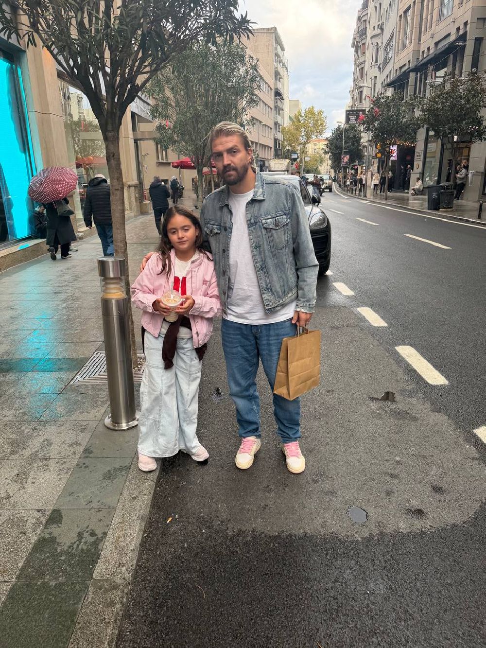 Caner Erkin'in kızı Mihran Ela ile alışveriş turu