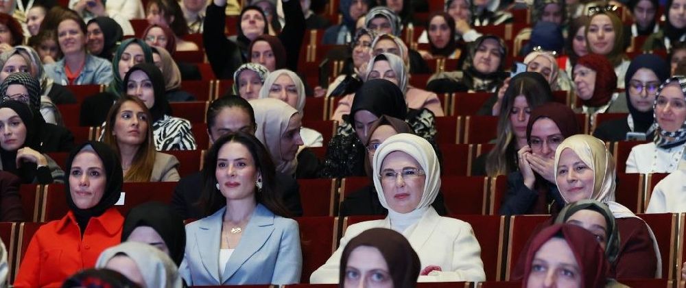 GİF’27’de gençler iz bıraktı, yıldızlar alkışladı