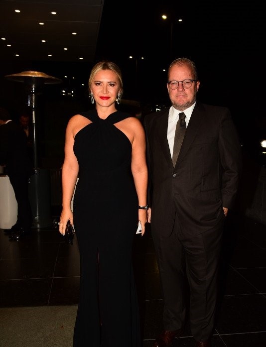 23 Yıllık Evliliklerini Bitiren Aslı Şen ile Metin Şen&#039;den Flaş Karar