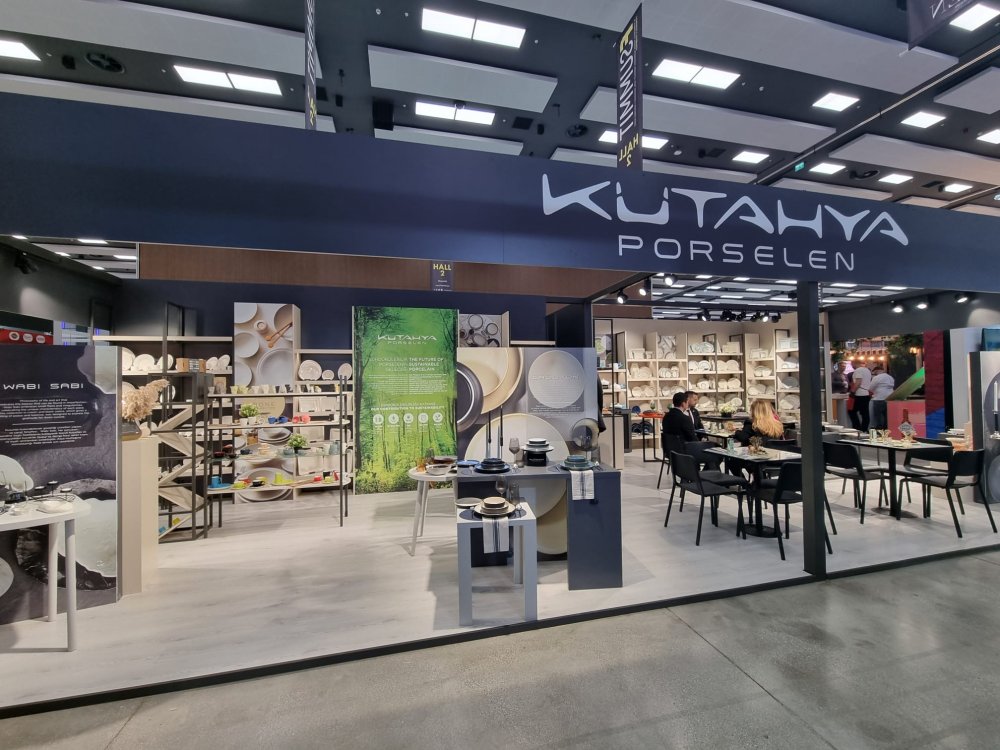 Kütahya Porselen Yeni Nesil Koleksiyonlarıyla Fsummıt’te Tasarım Gücünü Ortaya Koydu 