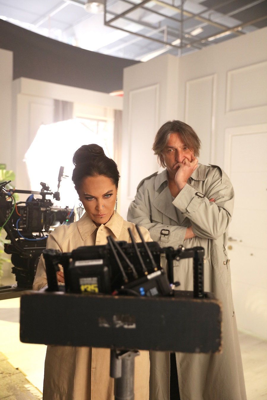 Hülya Avşar'dan Şok Açıklama: Yakışıklı Erkek Sevmiyorum