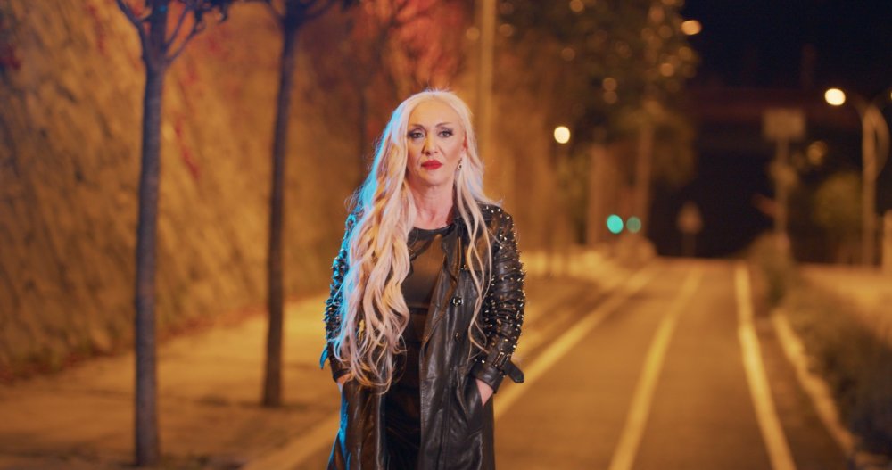 Güllü klip çekiminde kaza geçirdi