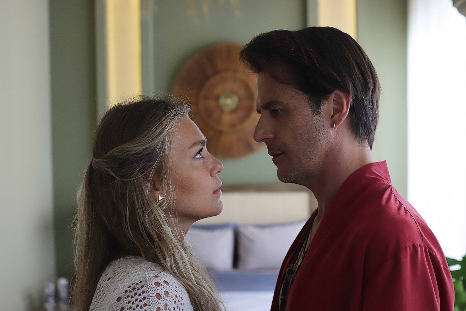 Aslı Enver ve Mehmet Günsür&#039;ün Arayış Dizisinden İlk Kareler Ortaya Çıktı