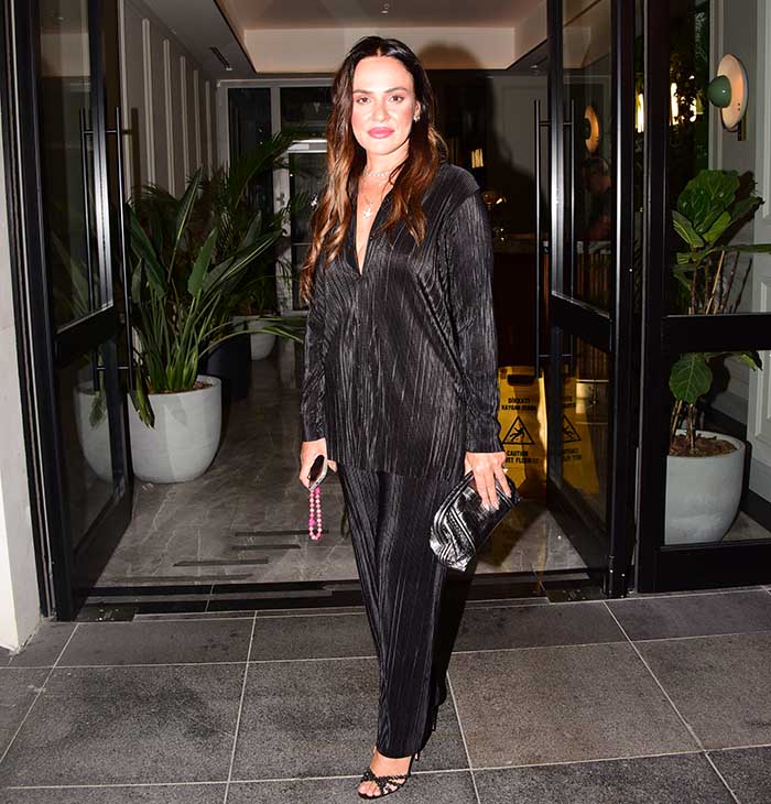 Buket Aydın Öyle Bir Şey Yaptı Ki...