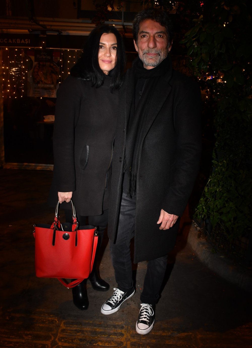 Sevgilisiyle Poz Verdi