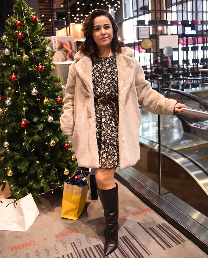 Hayatı Film Mi Oluyor? Merhum Sanatçının Kızı Açıkladı