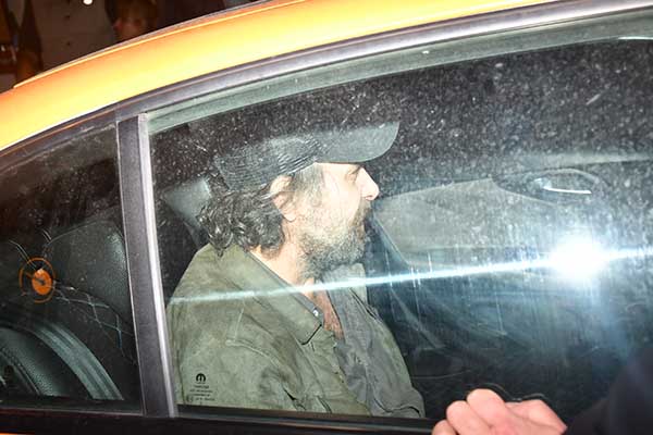 Sevgilisiyle Felekten Bir Gece Çaldı!