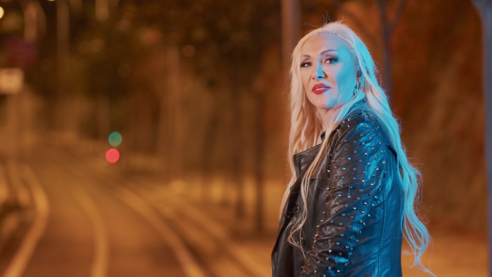 Güllü klip çekiminde kaza geçirdi