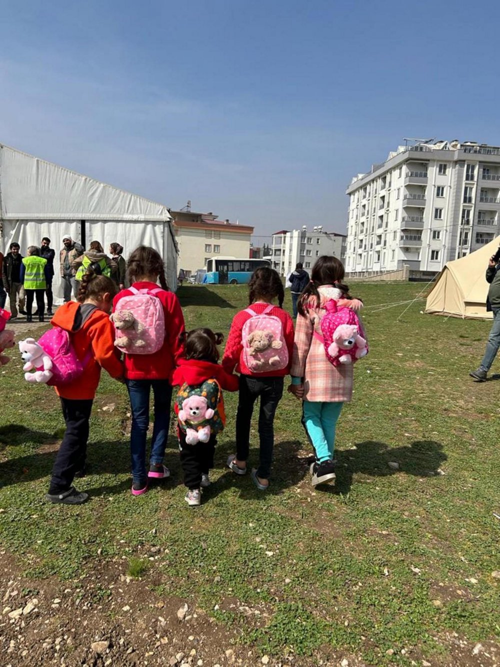 MİB Kadın Konseyi 8 Mart Dünya Kadınlar Günü’nde Deprem Bölgesinde