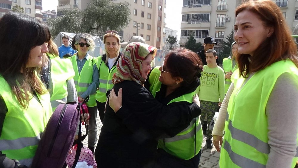 MİB Kadın Konseyi 8 Mart Dünya Kadınlar Günü’nde Deprem Bölgesinde