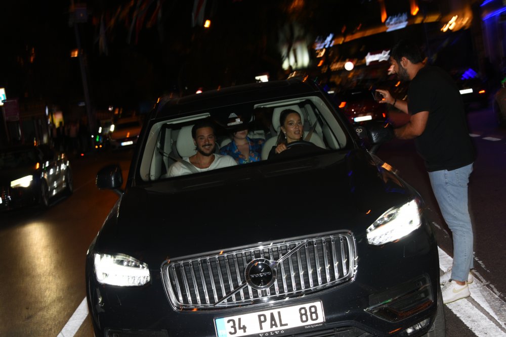 Reyting zirvede keyifler yerinde!