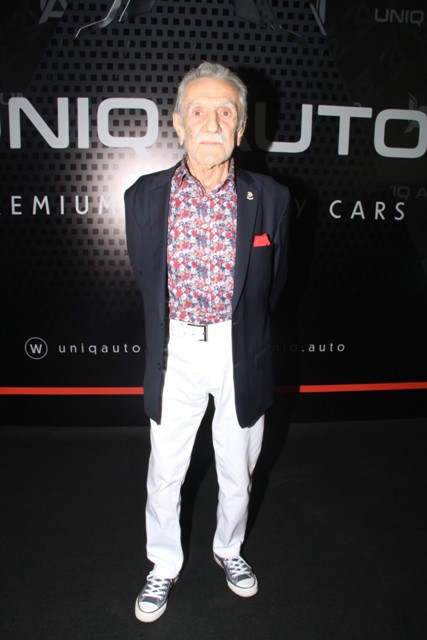 Burak Serdar Şanal Ticarete Atıldı! Ünlü İsimler Açılışa Akın Etti