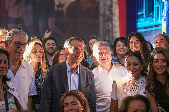 Contemporary İstanbul’a yoğun ilgi! Sanatseverler akın etti