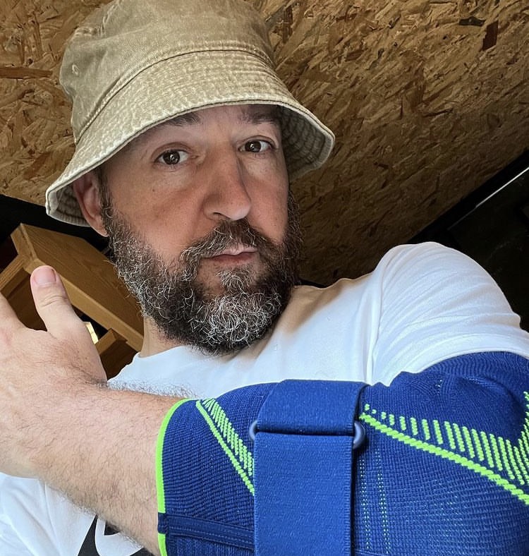 Lenfoma Tedavisi Gören Hakan Özoğuz'dan Açıklama