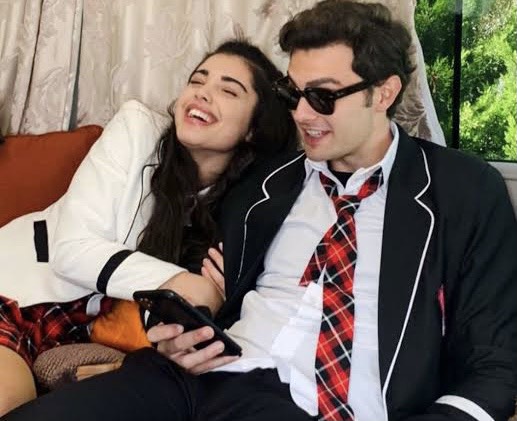 Kardeşlerim&#039;in Yıldızlarından Aşk Açıklaması!