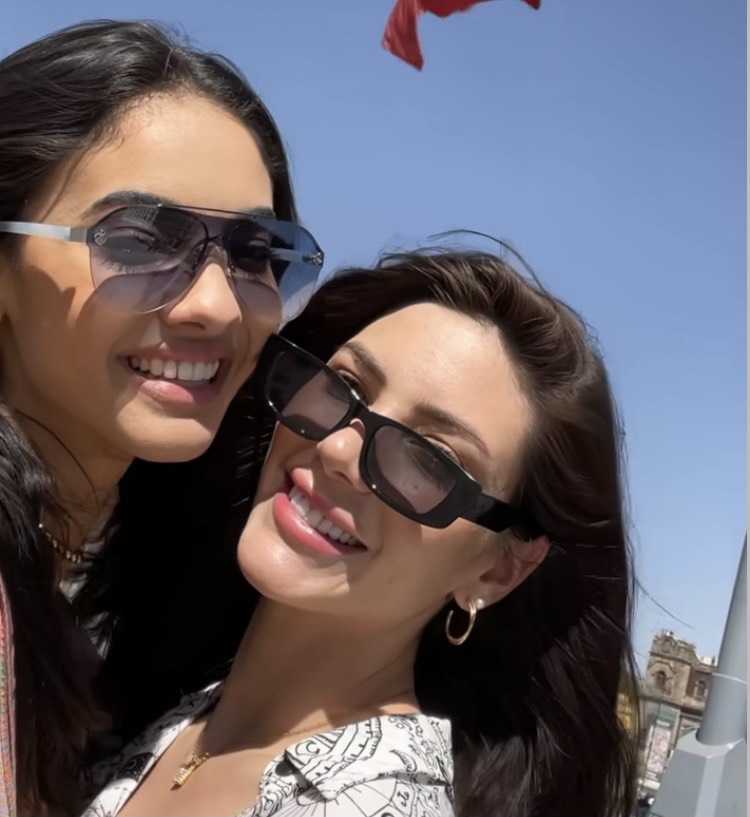 Güzellik Kraliçeleri Evlendi! Görenler Hayrete Düştü