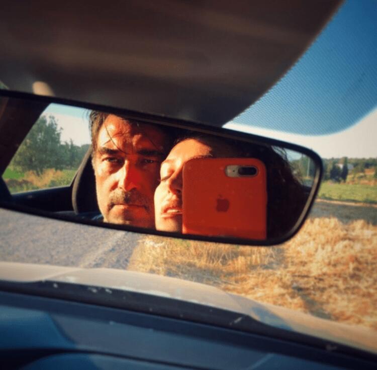 Yeni Sevgilisiyle Aşk Pozu Verdi!