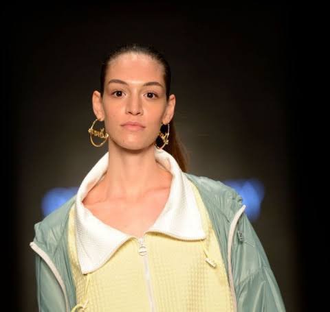 Ünlü Modele Takside Büyük Şok!