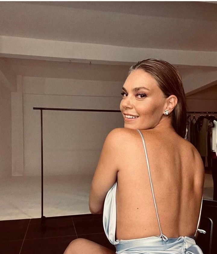 Hamile Olan Aslı Enver&#039;den Yeni Pozlar 