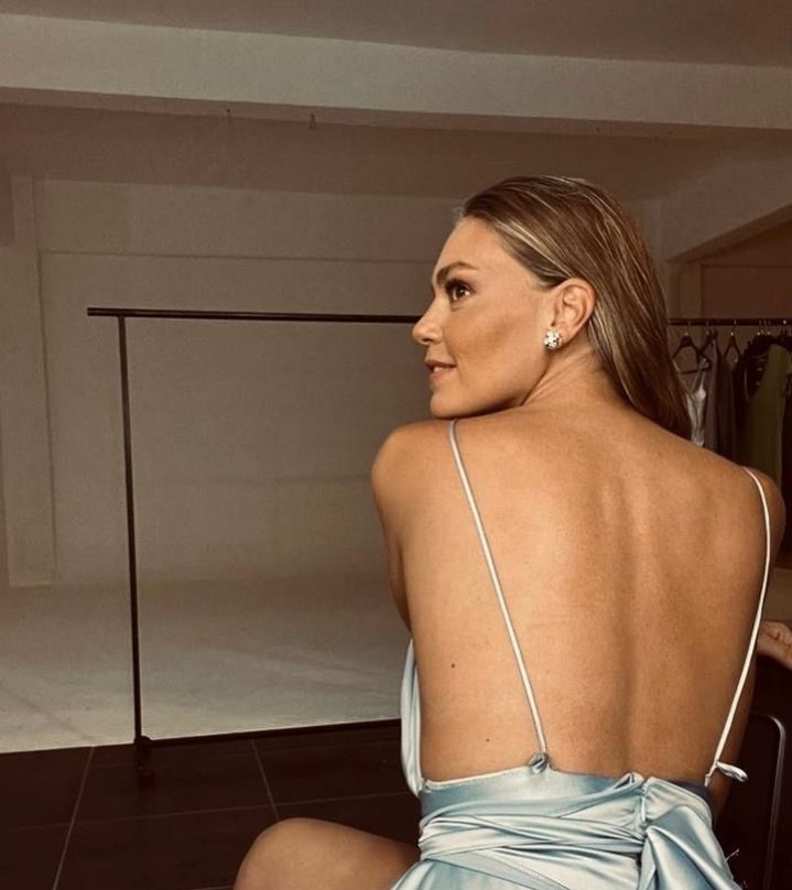 Hamile Olan Aslı Enver&#039;den Yeni Pozlar 