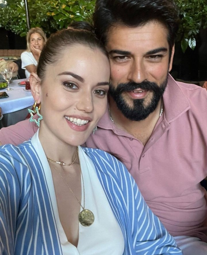 Burak Özçivit&#039;in Fahriye Evcen&#039;e Yorumu Gündem Oldu