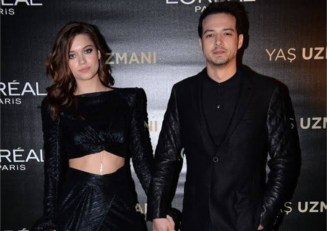 Barıştıkları İddia Edilen Afra Saraçoğlu ile Mert Yazıcıoğlu&#039;ndan Yeni Gelişme