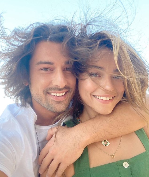 Ayça Ayşin Turan ve Alp Navruz&#039;un Ayrılığının Perde Arkası Ortaya Çıktı!