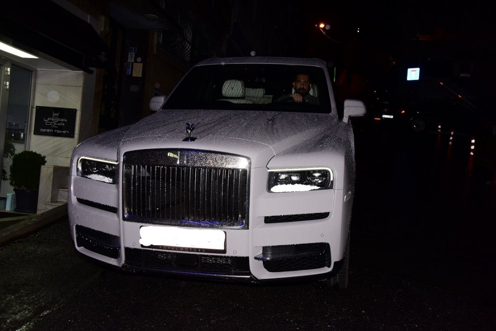 Arda Turan 42 Milyon TL Ödediği &#039;Kraliyet Aracı&#039; ile İlk Kez Görüntülendi