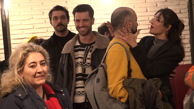 Aşıklar Kaçamadı!