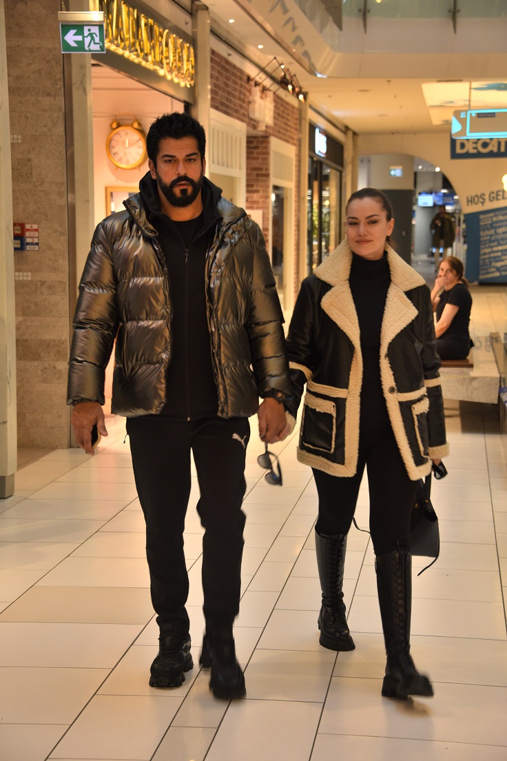 Burak Özçivit&#039;ten Eşi Fahriye Evcen&#039;e Milyonluk Hediye