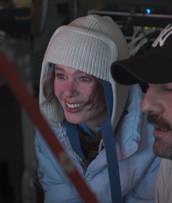 Burcu Biricik Hayranlarını Korkuttu