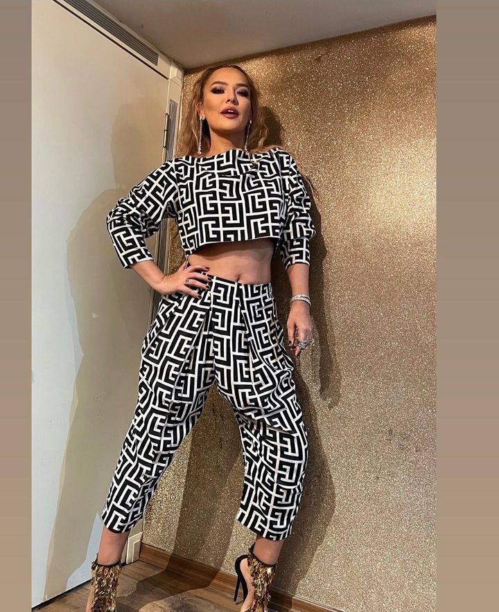 Demet Akalın 600 bin TL&#039;lik Teklifi Bakın Neden Reddetti?