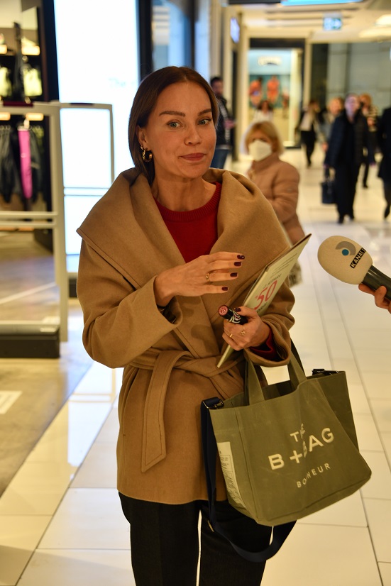 Ünlü Modelden Makyaj Açıklaması