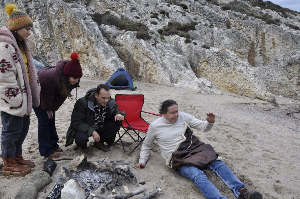 Ambulans içinde bir gün bekledi!