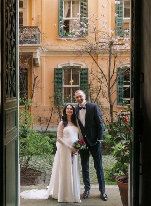 Ünlü Oyuncu Funda Eryiğit ile Berkun Oya Evlendi