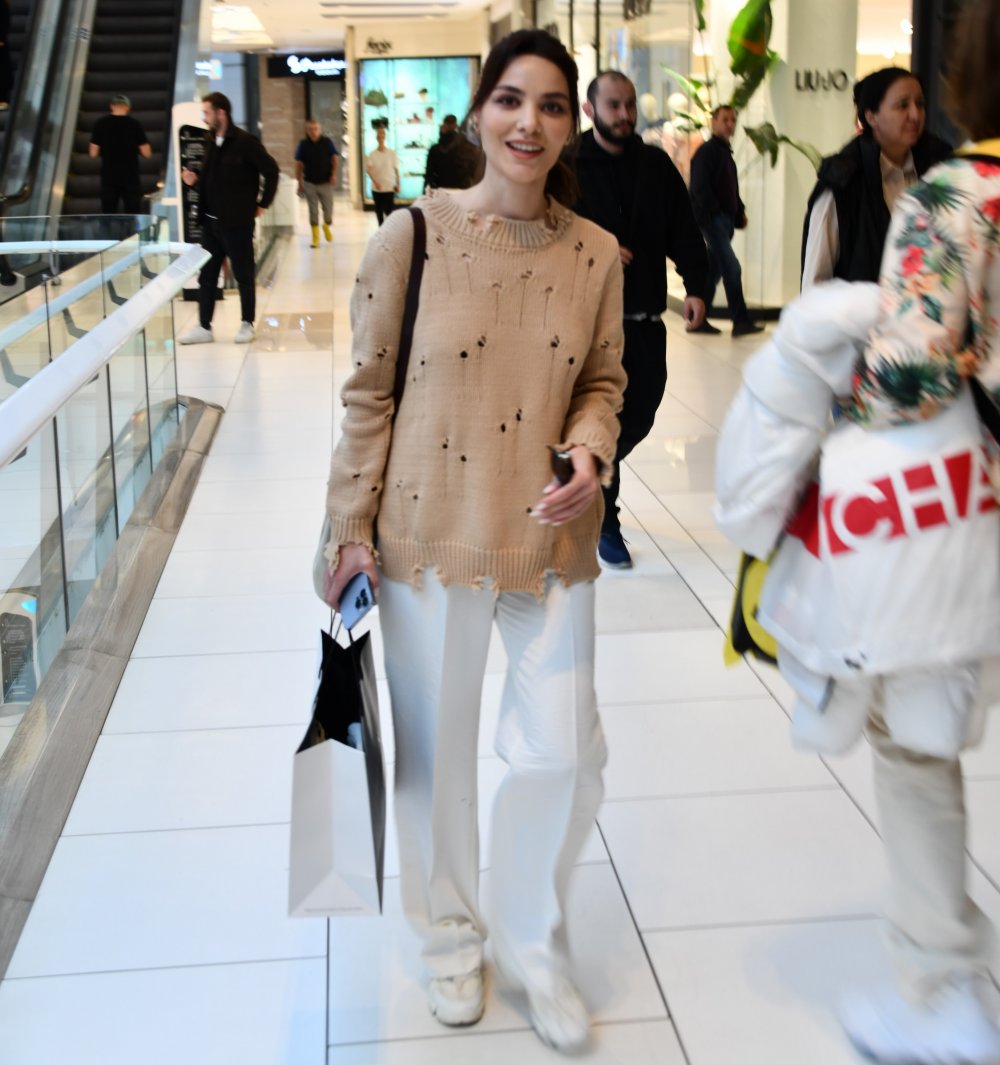 Hazal Filiz Küçükköse’den Birlik ve Beraberlik Mesajı