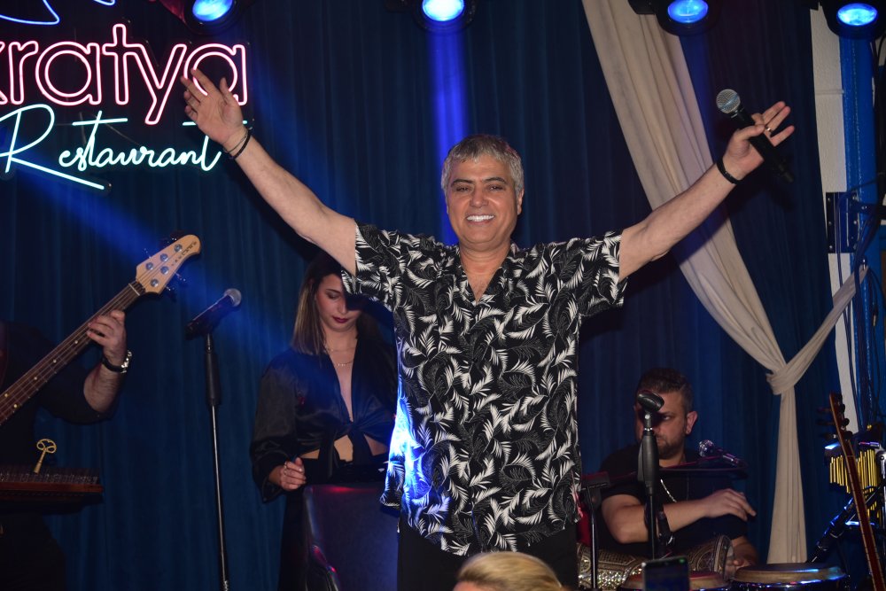 Cengiz Kurtoğlu: 100 yaşıma kadar şarkı söylemek istiyorum