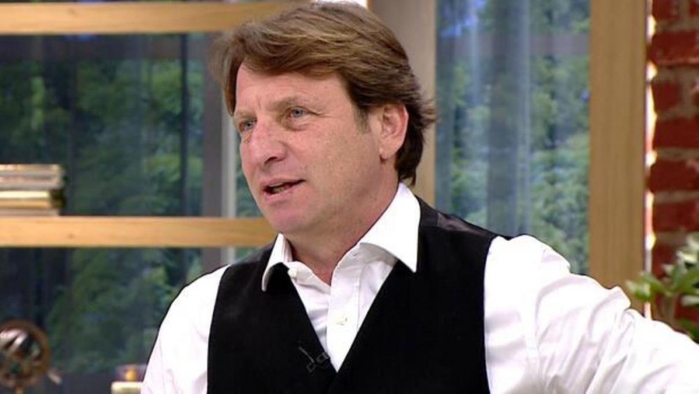 Hülya Avşar'dan Şok Açıklama: Yakışıklı Erkek Sevmiyorum