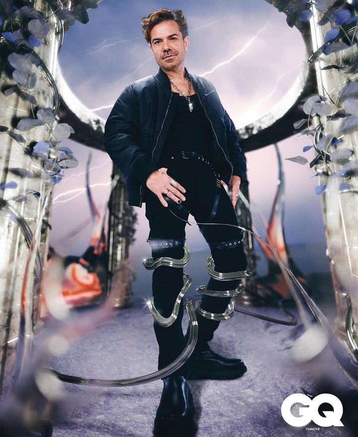 Kenan Doğulu da O Modaya Katıldı! Hayranlarını Şaşırttı!