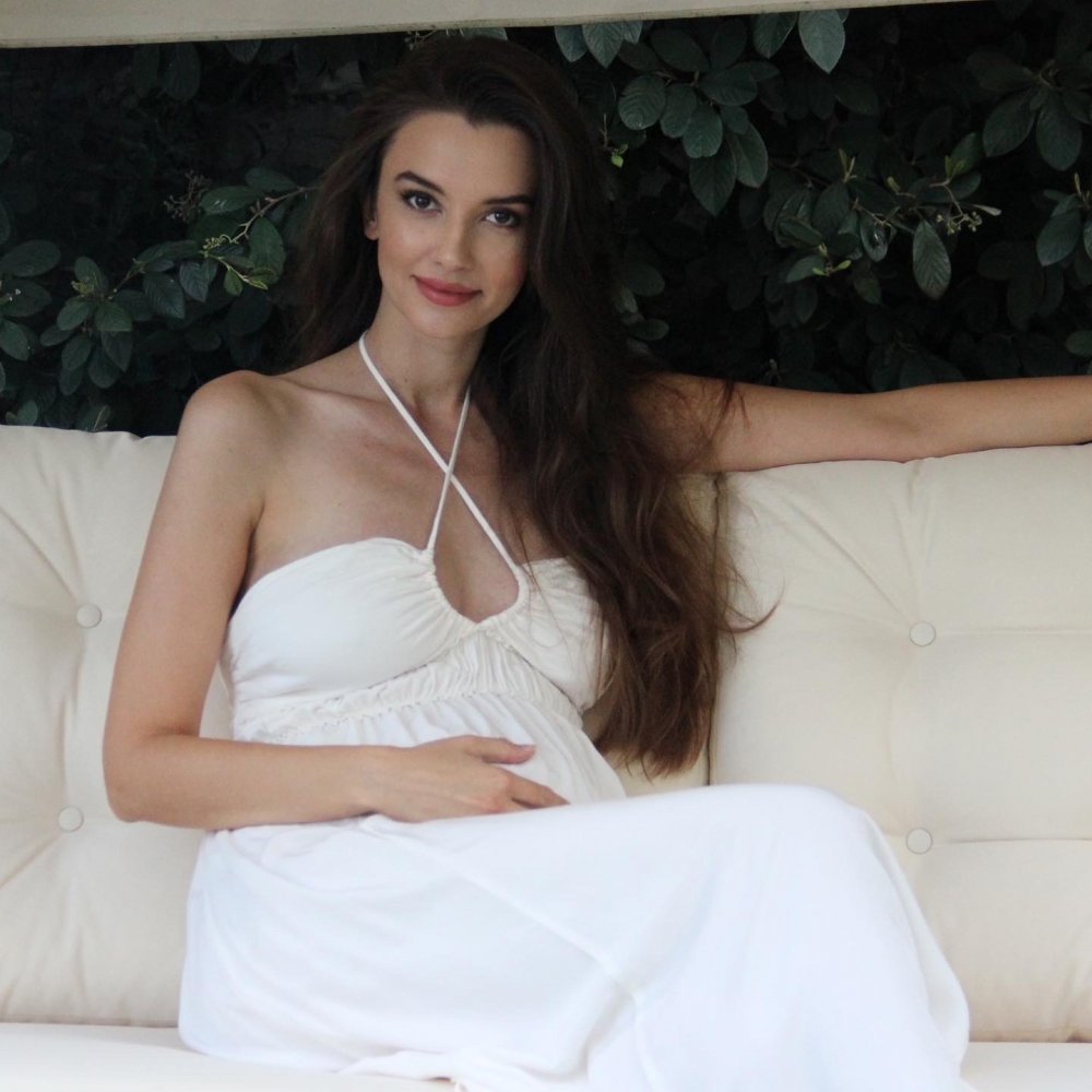 Ünlü Oyuncu Anne Oldu