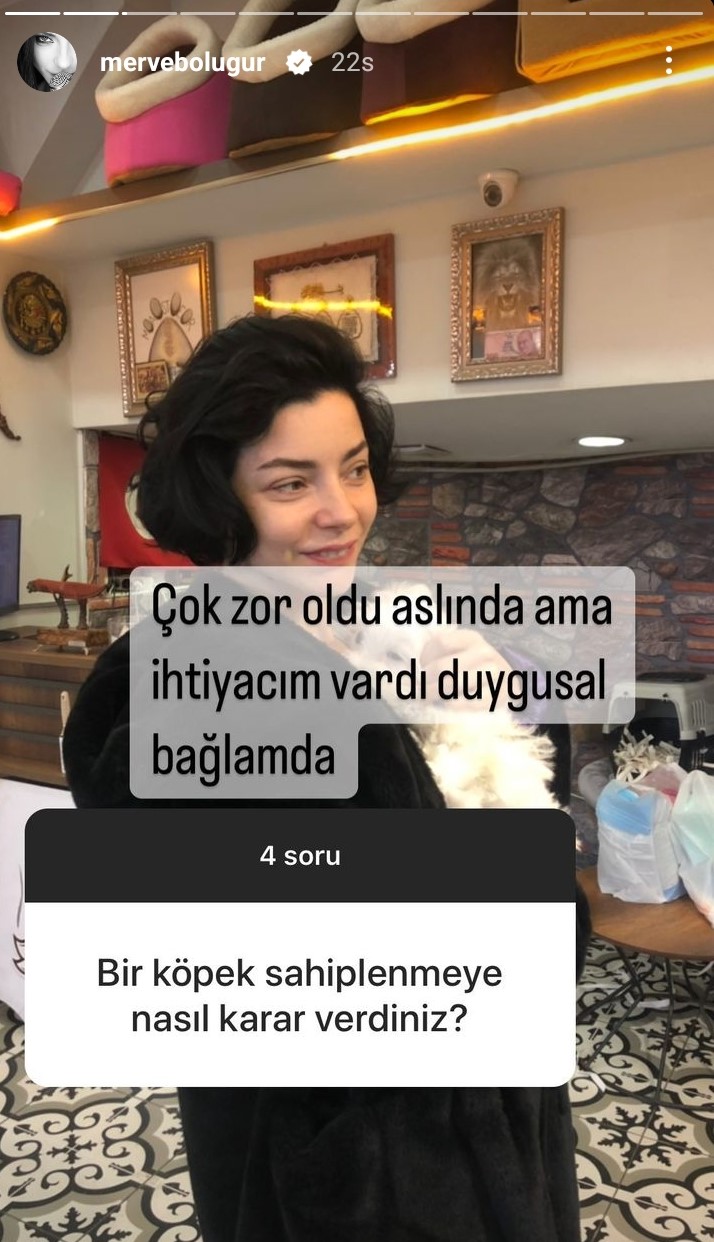 Şarkı Söylediği İçin Eleştirilen Merve Boluğur&#039;dan Flaş Açıklama