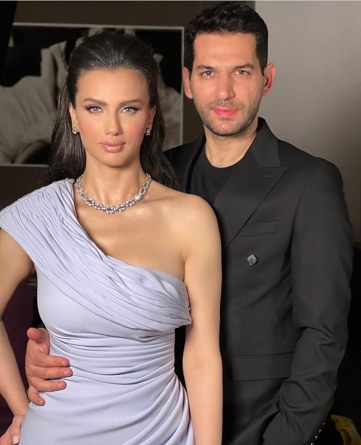 Murat Yıldırım Kızını Paylaştı 