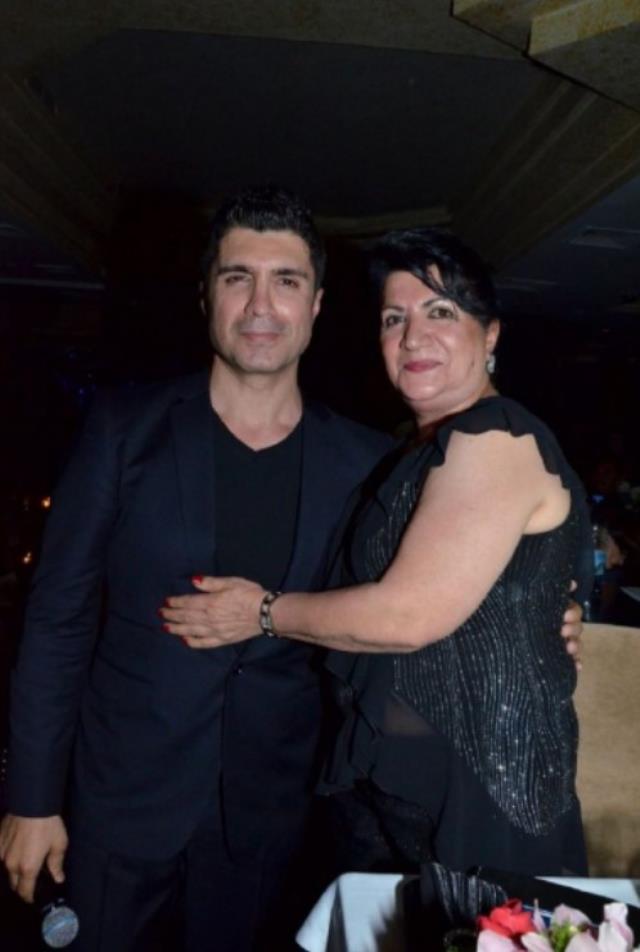 Samar Dadgar ile Evlenen Özcan Deniz Düğüne Karşı Çıkan Annesi İçin Bakın Ne Dedi?