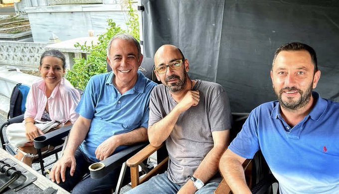 Özge Gürel&#39;den bomba haber! Ortaya çıktı