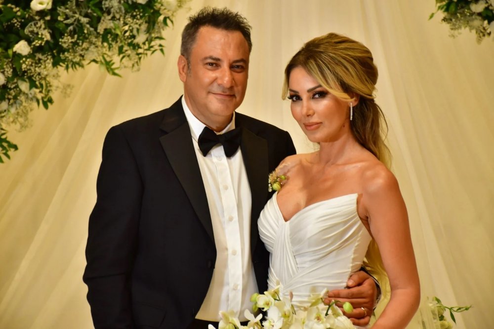 Petek Dinçöz ile Eşi Nida Büyükbayraktar Depremzede Bir Çocuğa Koruyucu Aile Olmak İstediğini Söyledi