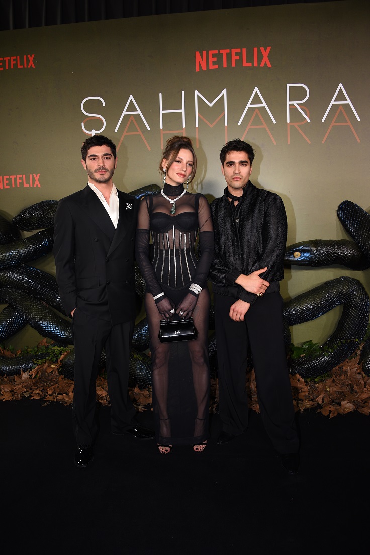 Serenay Sarıkaya&#039;nın Galada Giydiği Kıyafet Çok Konuşulmuştu! Kıyafetin Fiyatı Dudak Uçuklattı