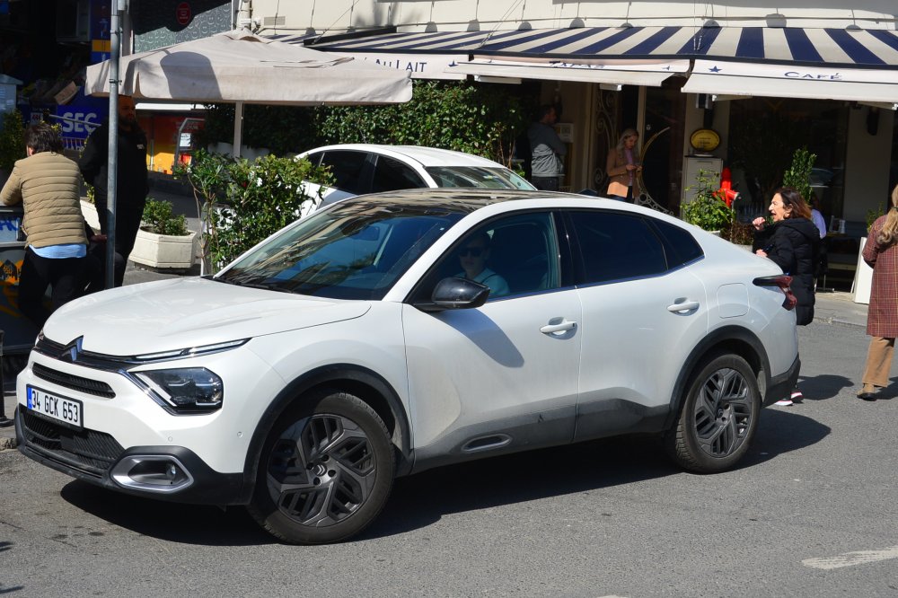 Depremin Ne Demek Olduğunu Biliyorum