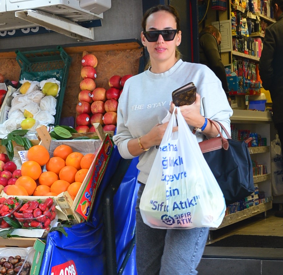 Seda Bakan fotoğraflarıyla olay yarattı