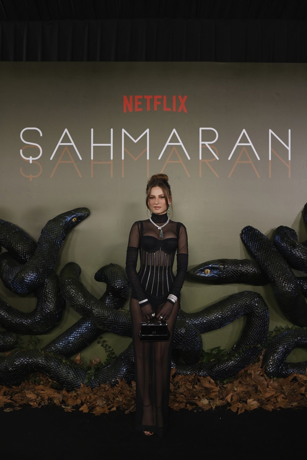 Serenay Sarıkaya&#039;dan konuşturan fotoğraf